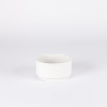 Load image into Gallery viewer, Atlas Medium Bowl, Flat White